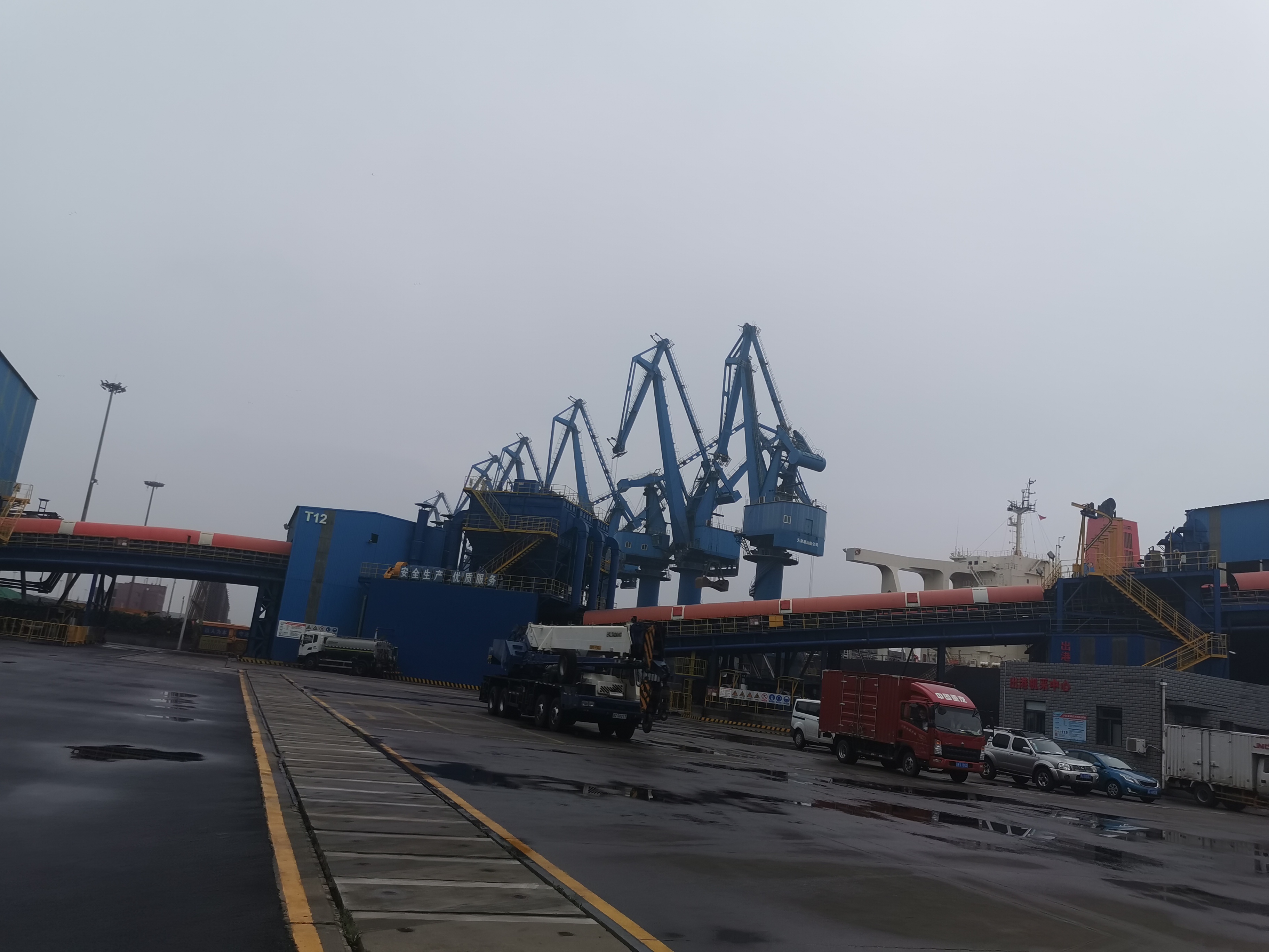 老舊重力式碼頭安全檢測(cè)與評(píng)估