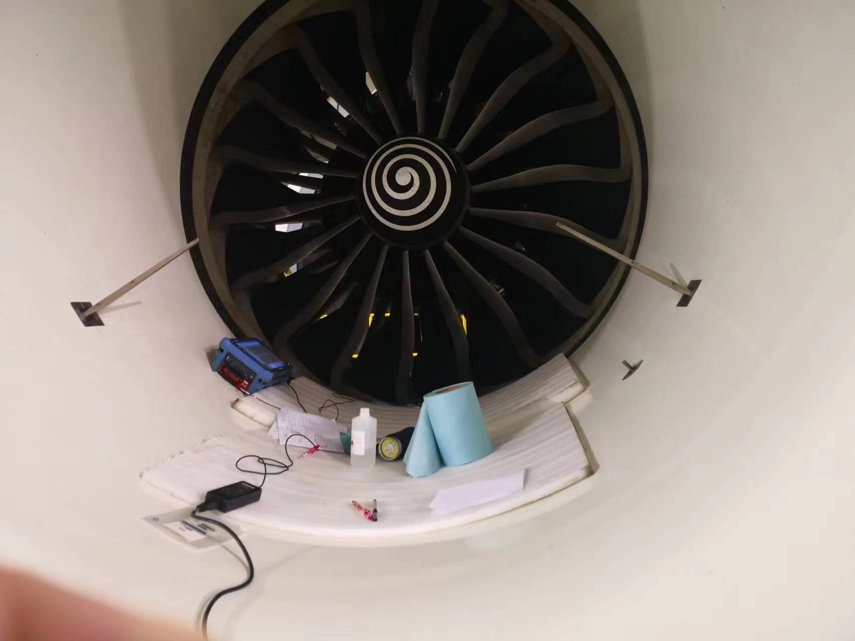 迎接挑戰(zhàn)，鈞測(cè)為某航空發(fā)動(dòng)機(jī)葉片探傷