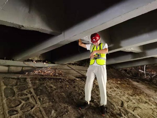 鎮(zhèn)江京口中山橋梁檢測(cè)現(xiàn)場(chǎng)3