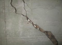 房屋出現(xiàn)裂縫是否需要對房屋進行房屋檢測？